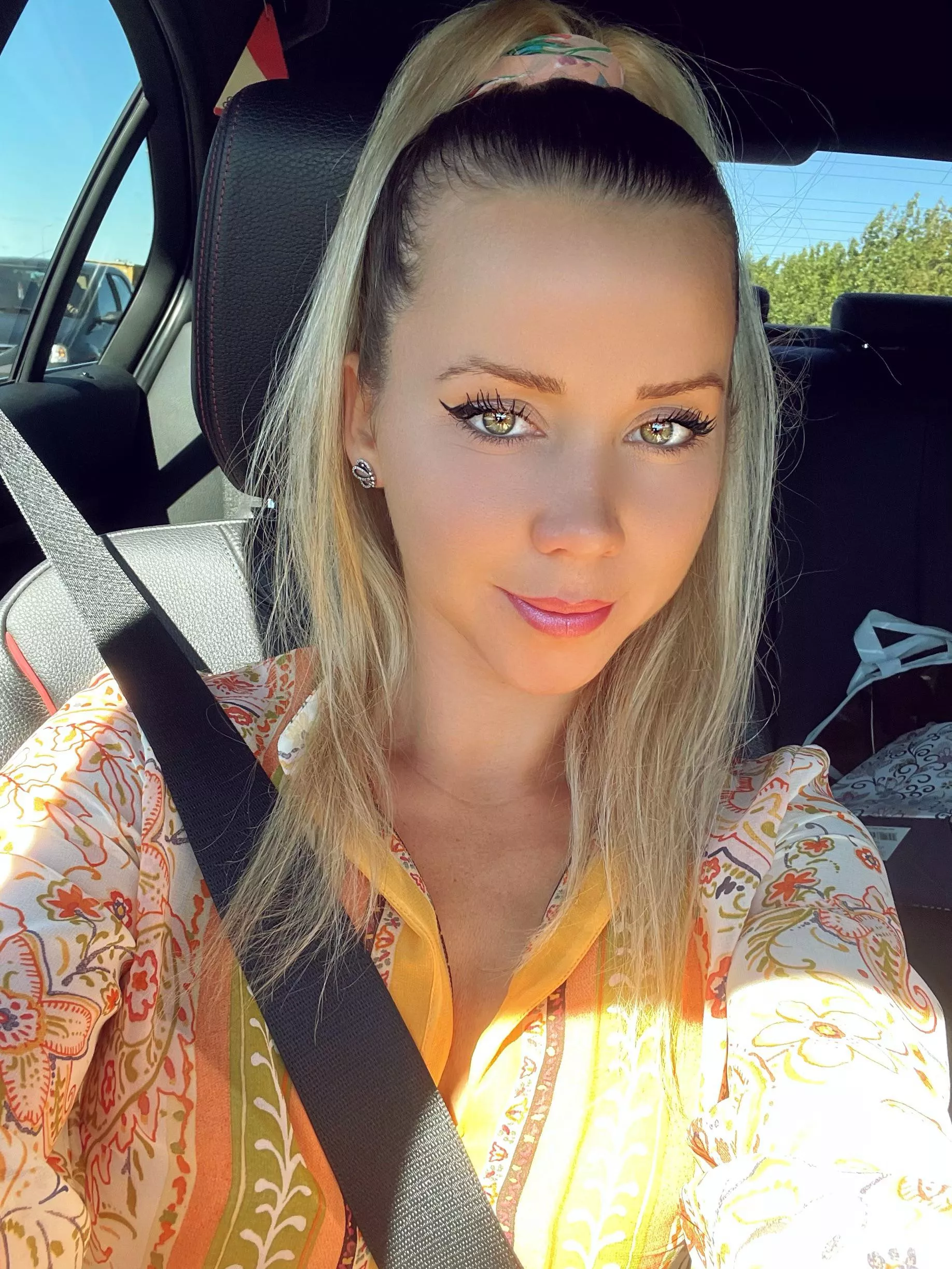 Hello x
