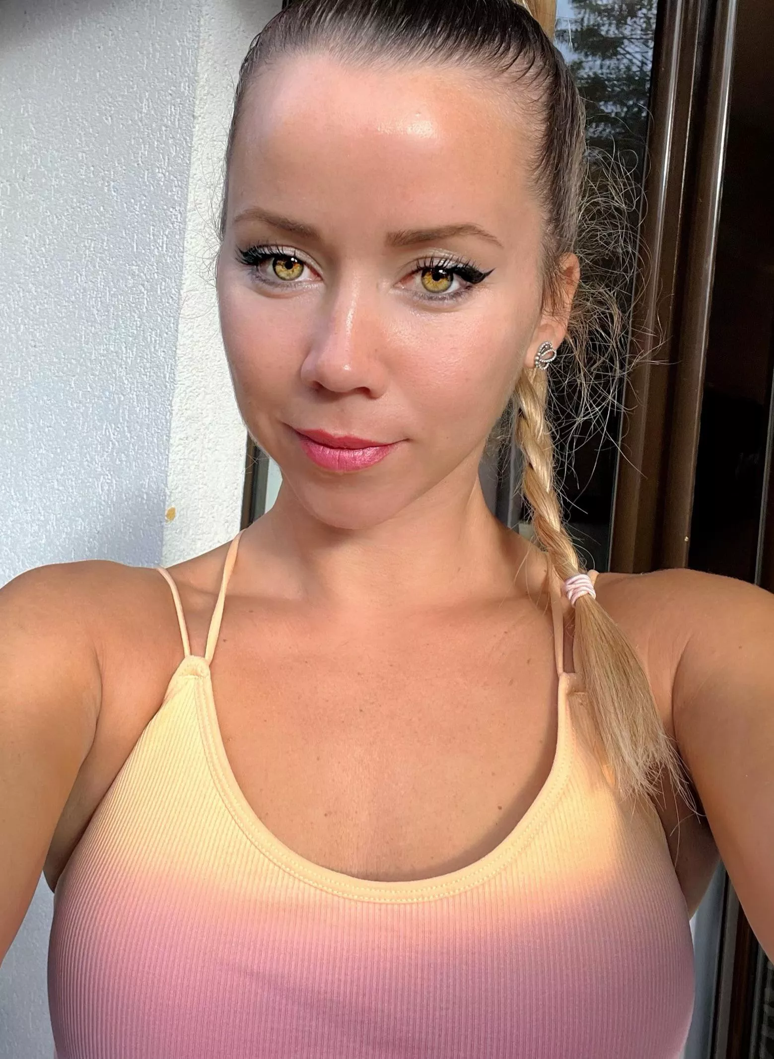 Hello x
