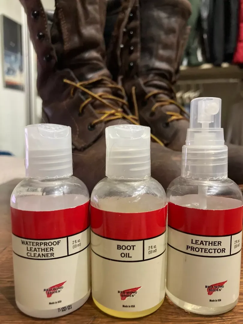 Help to clean RedWings Loggermax Style 4417 more info at the comments