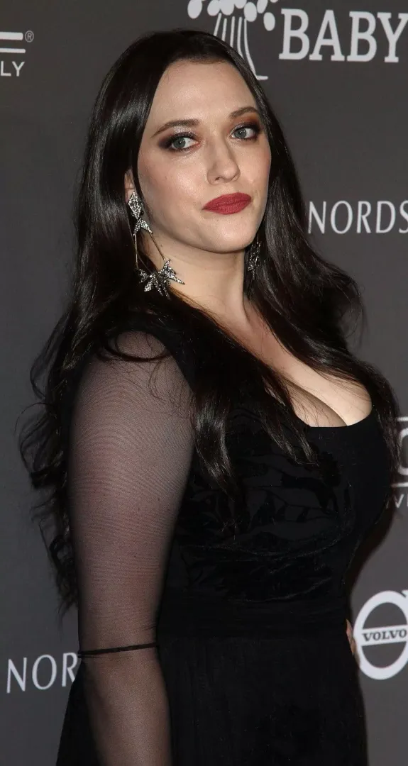 her boobs are so huge / I would worship them with oil 