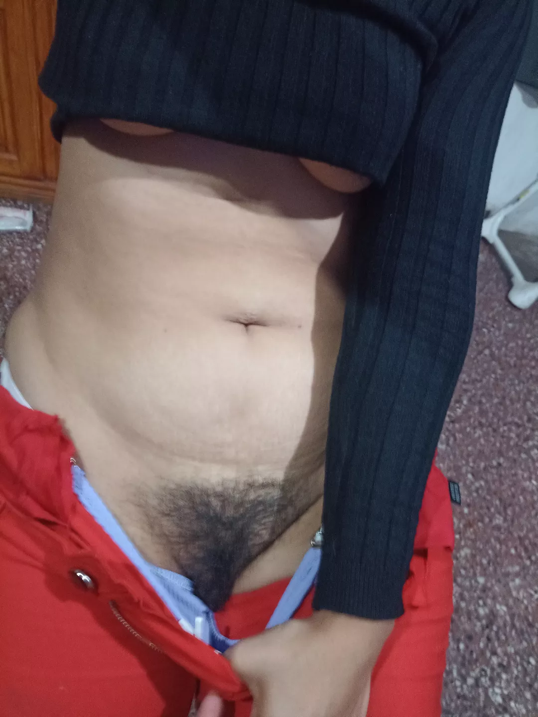 Here I am waiting for you to dare to explore my messy and sweaty jungle 