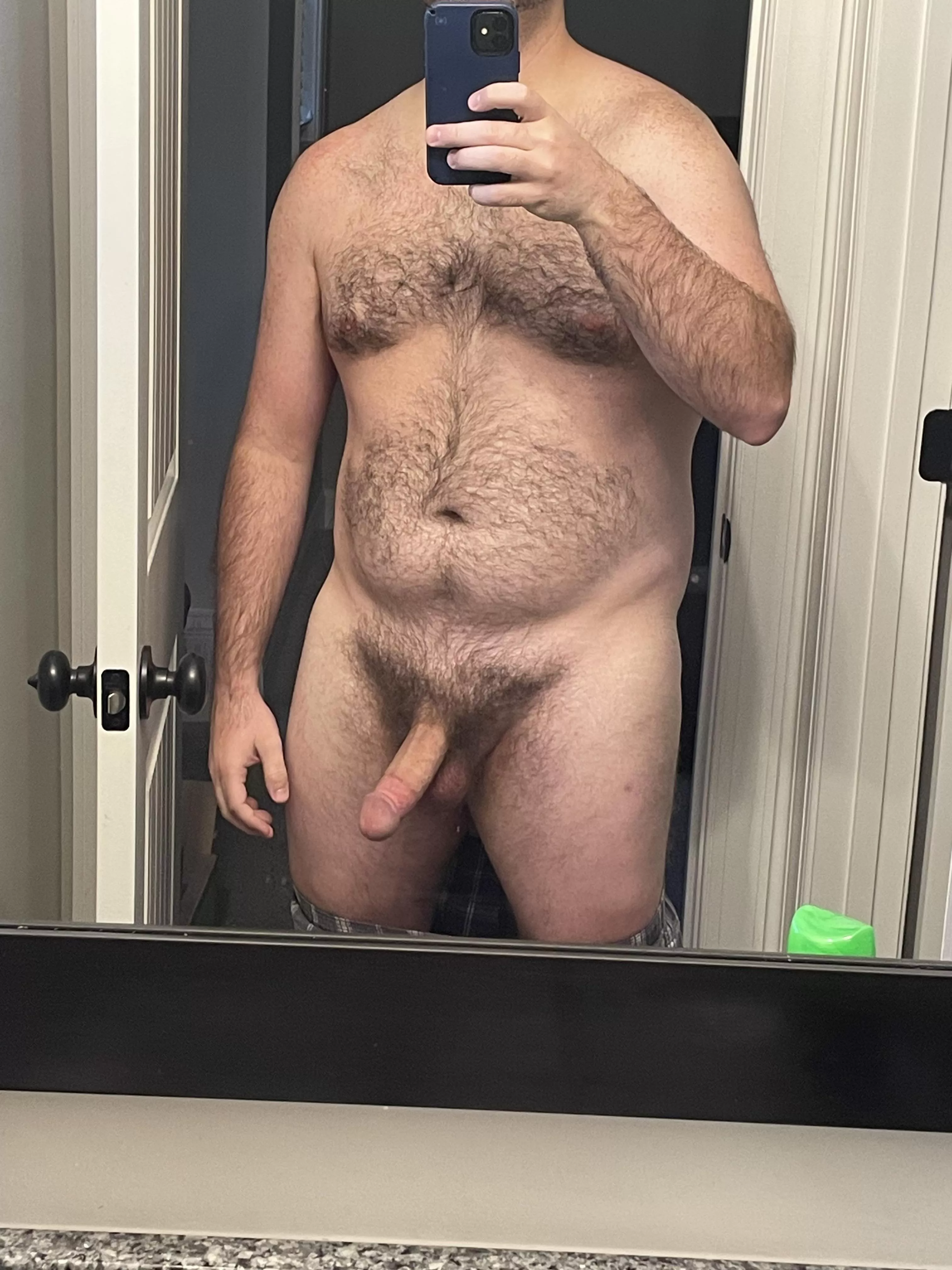 hey bro, come squeeze in here for a mirror selfie, it’ll be funny c’mon [34]