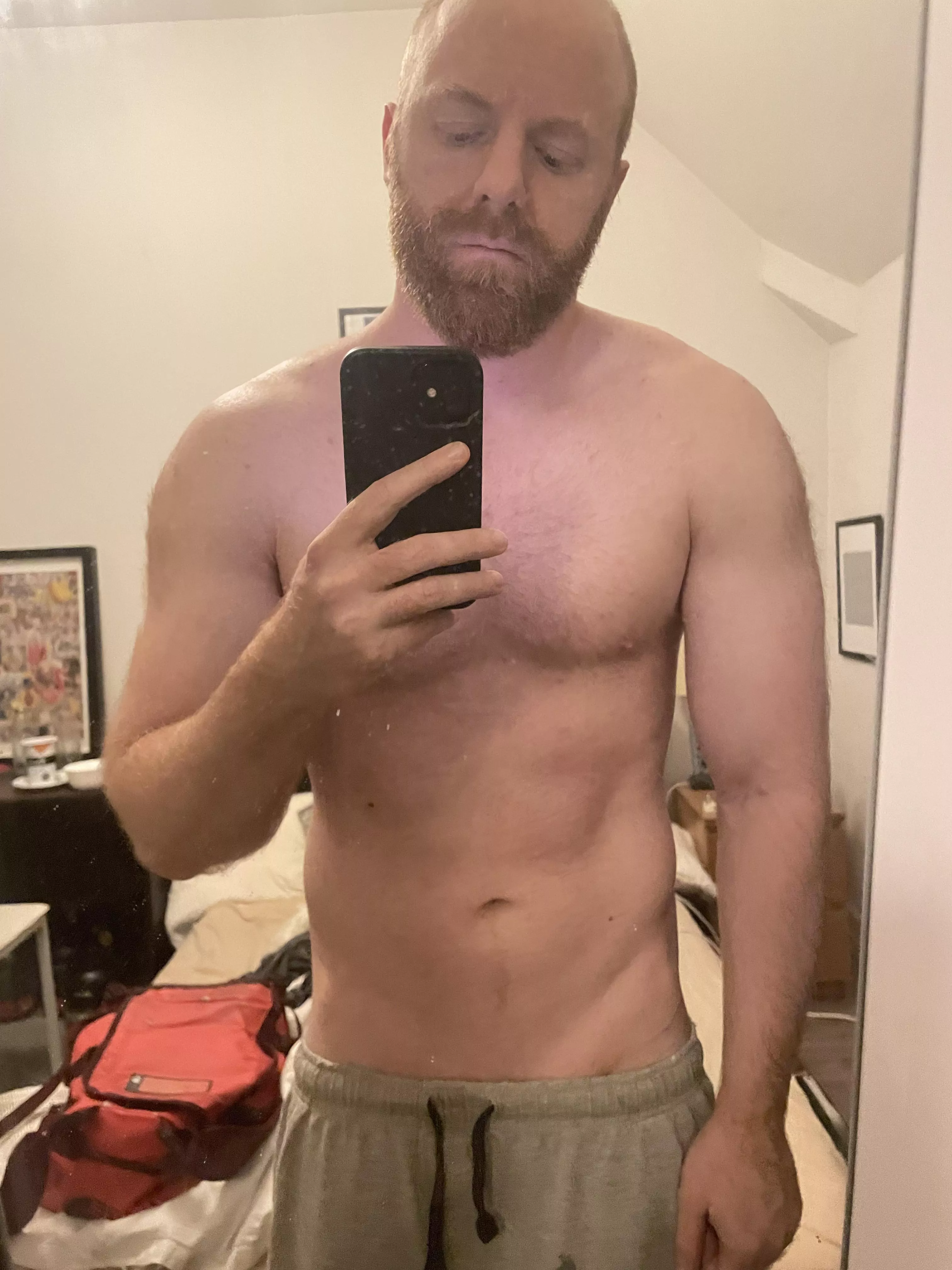 Hey bros! HMU 😉