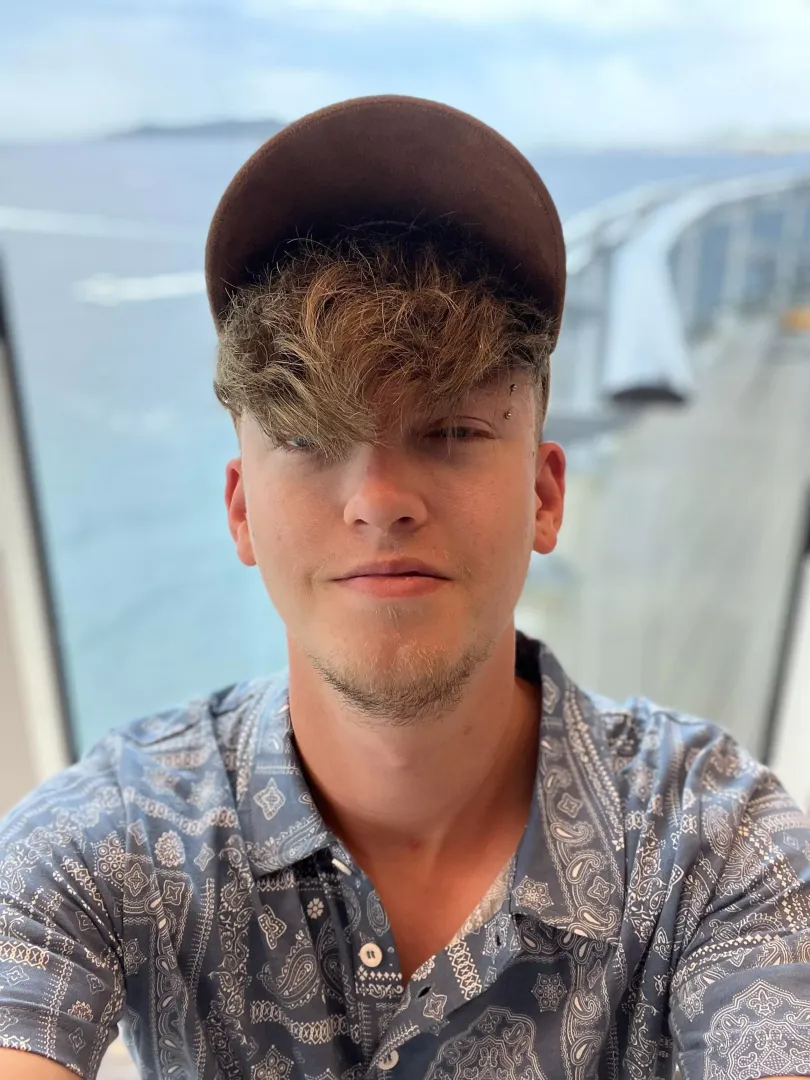 Hey Guys 🤟