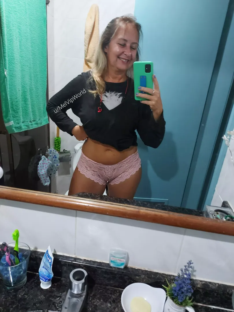 Hey honey, someone told me u like pink!! Is that true?