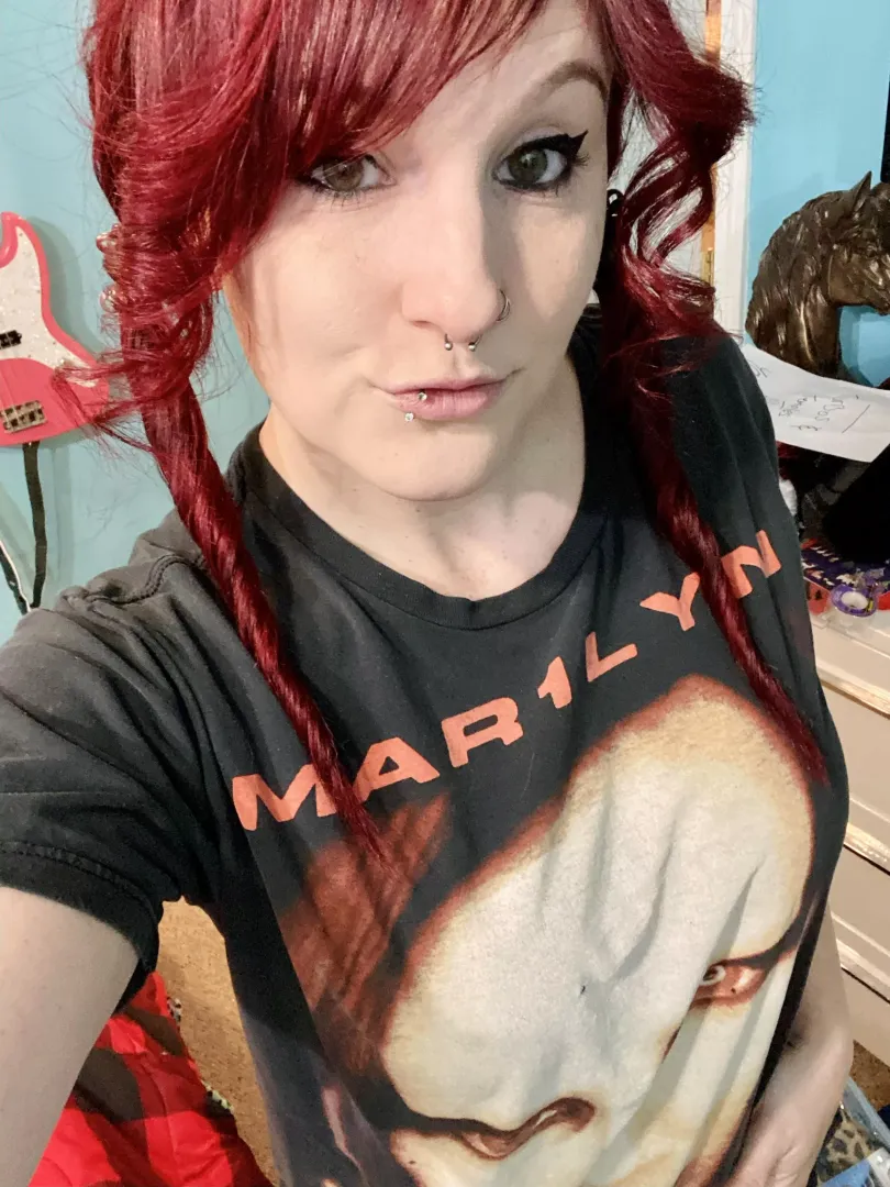 Hey im Annie !