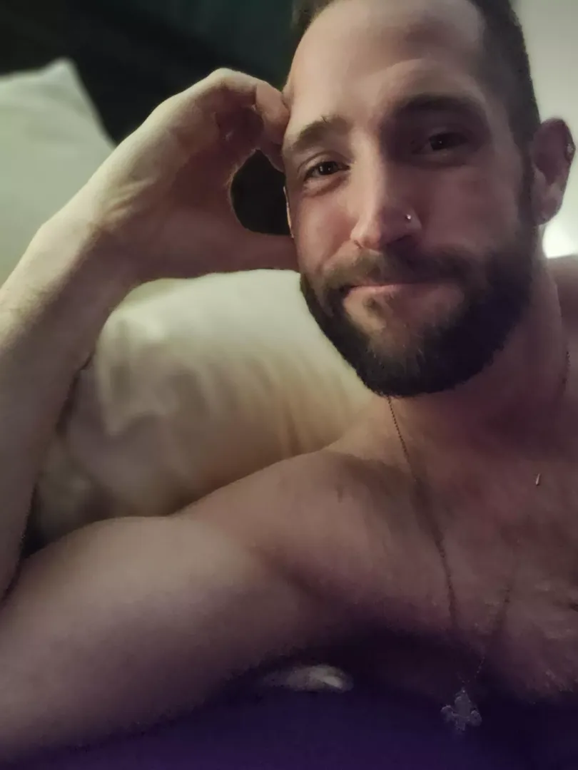 Hey, just wanna make sure you fall asleep tonight knowing how loved you are.