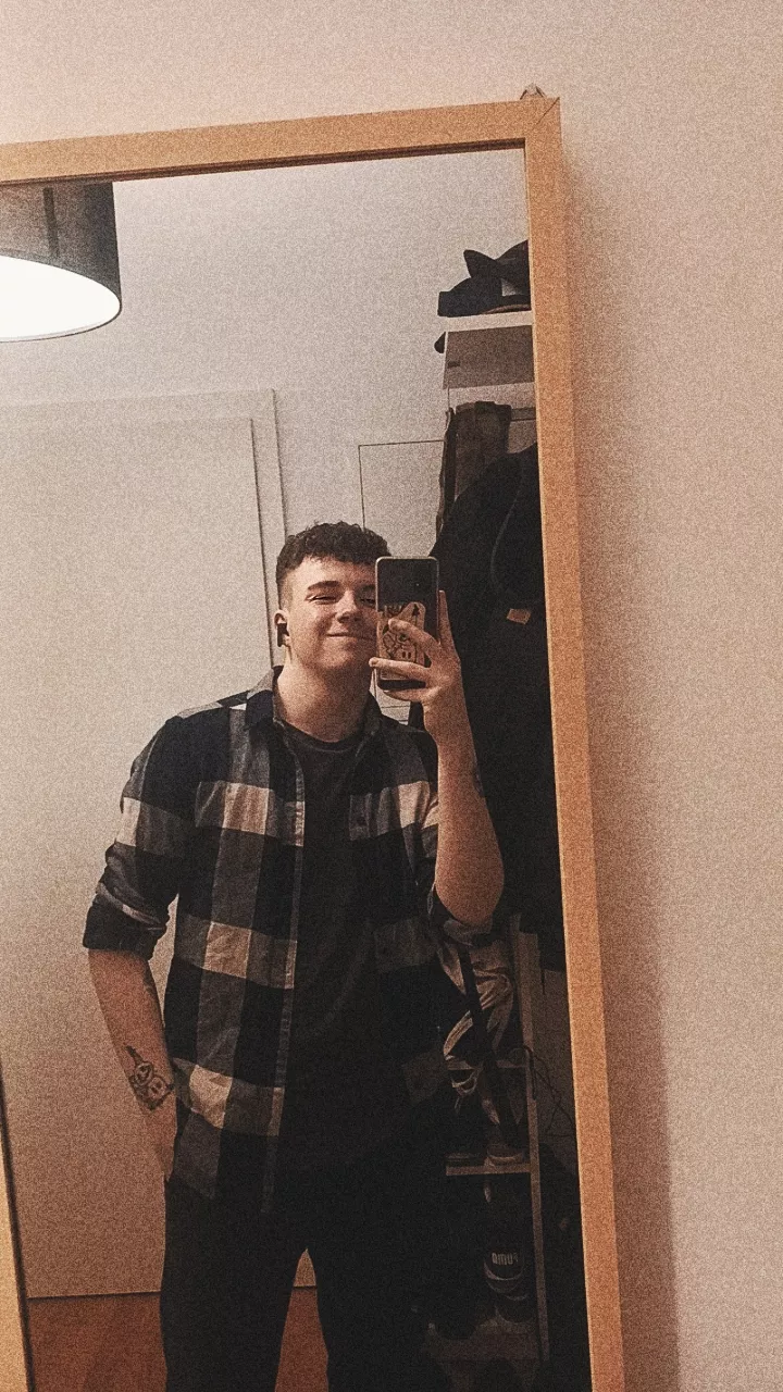 hey:) wanna chat?