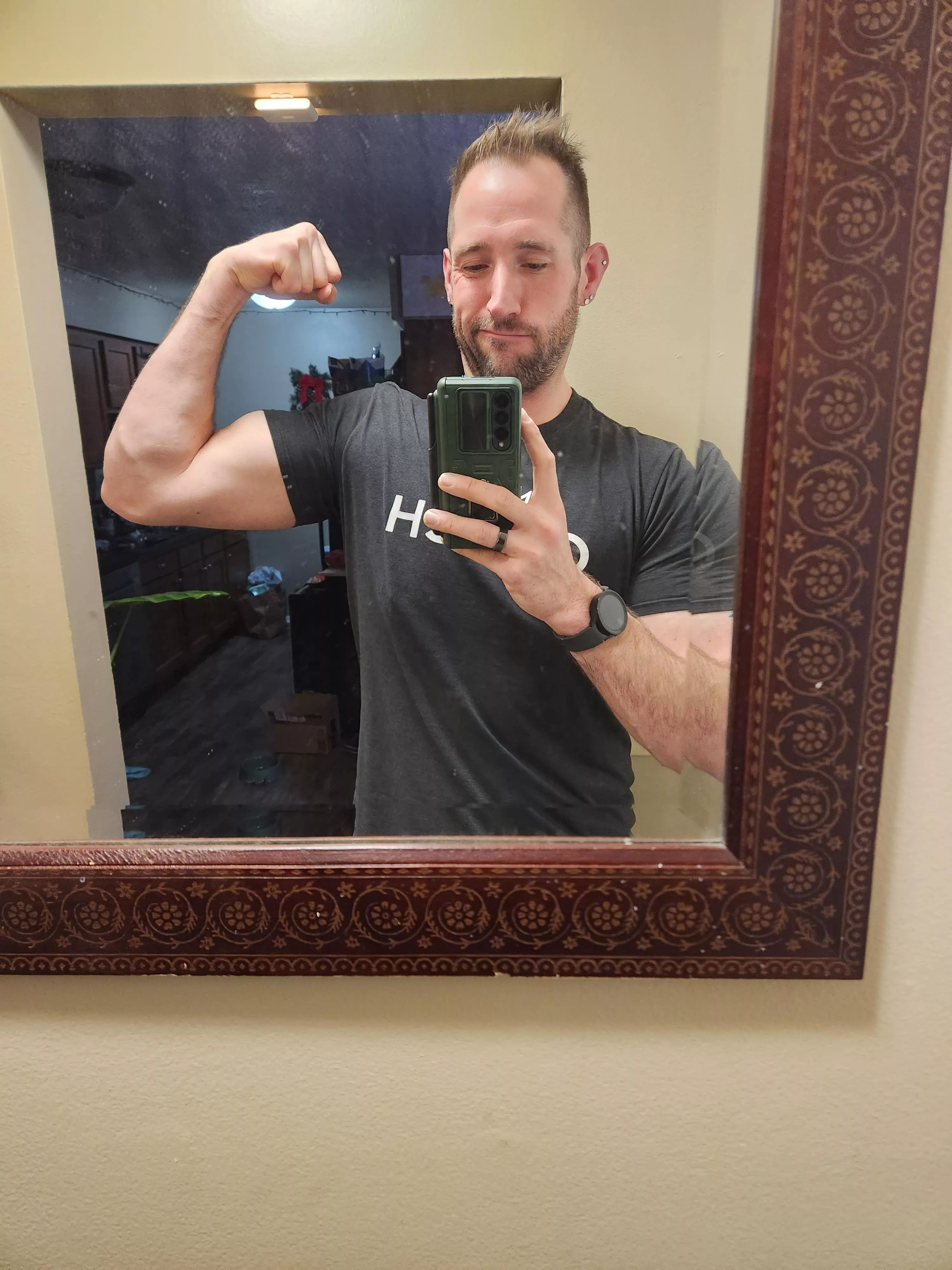 hey! you're amazing! and stronger than you know! today's gonna be a great day all because you exist.