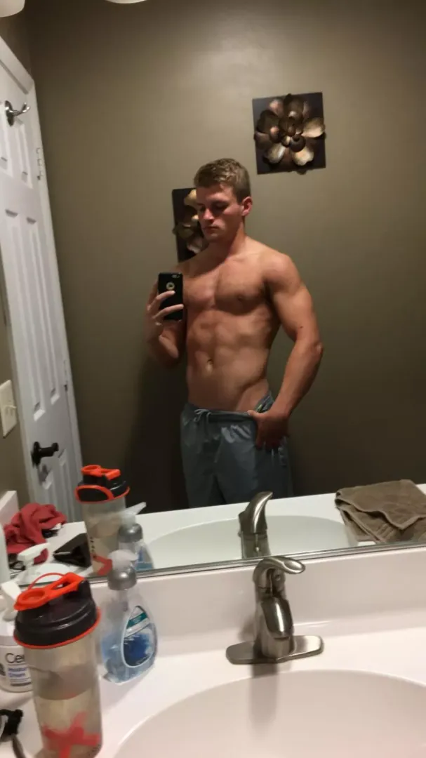 Heyy do you like what you see?