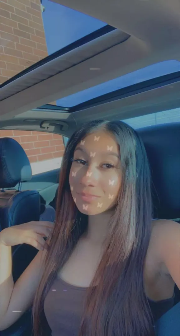 Heyy, selling some of my vids. Nothing professional level😂just homemade stuff. Buy vids, we can sext, or a ft call it dont matter frfr just seeing if anybody horny as me tonight😘😂. Thanks❤️