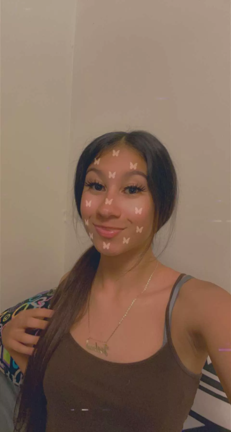 Heyy, selling some of my vids. Nothing professional level😂just homemade stuff. Buy vids, we can sext, or a ft call it dont matter frfr just seeing if anybody horny as me tonight😘😂. Thanks❤️