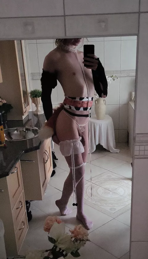 h-hi 😳