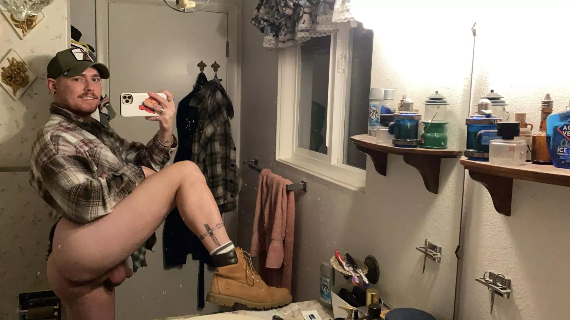 Hi :)