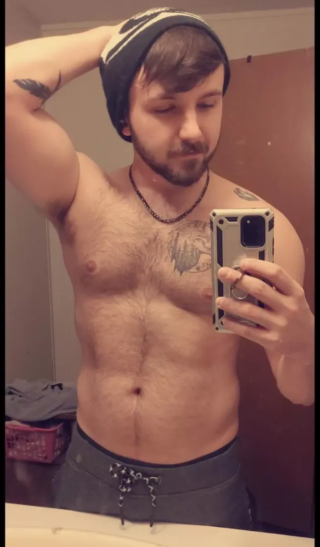 hi :)