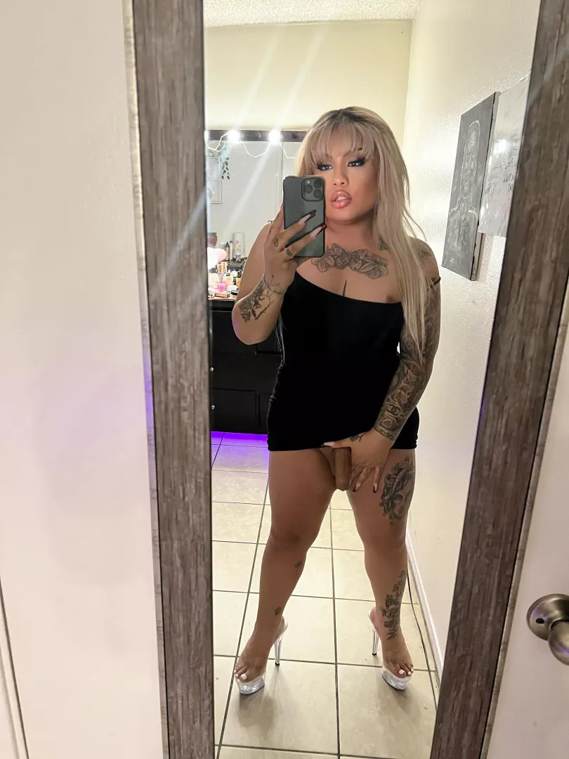 Hi baby, I hope you’re having a great weekend 🖤