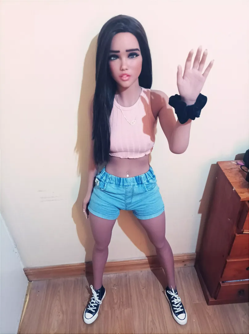 Hi guys Claire here, like my jean shorts?