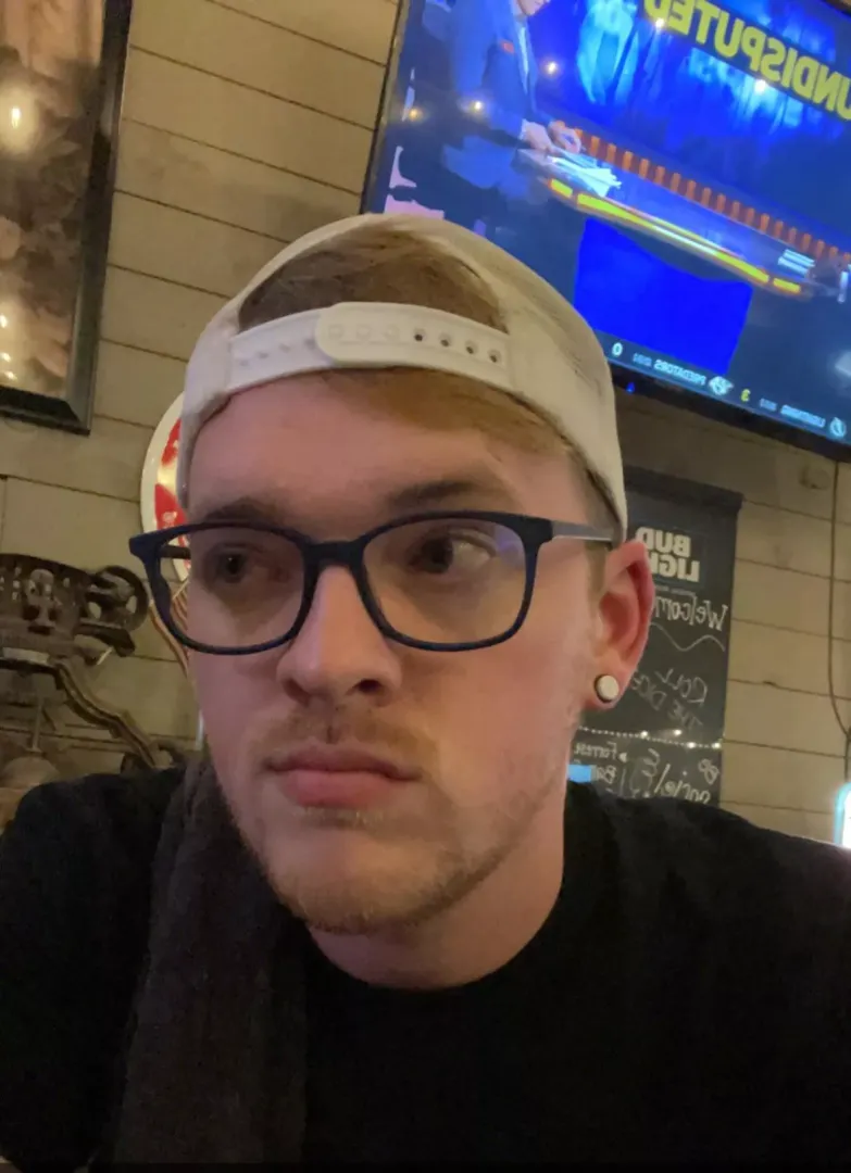 Hi, I’m Chris.