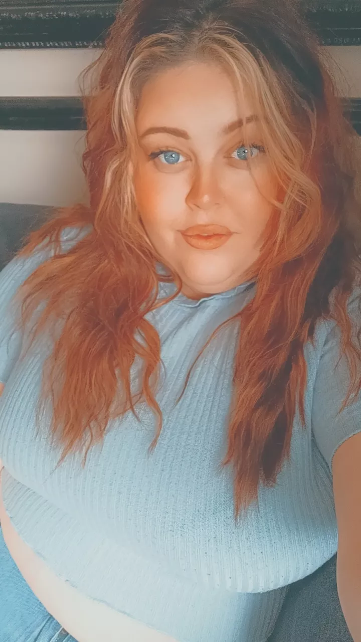 Hi 👋 I'm from the UK F 30