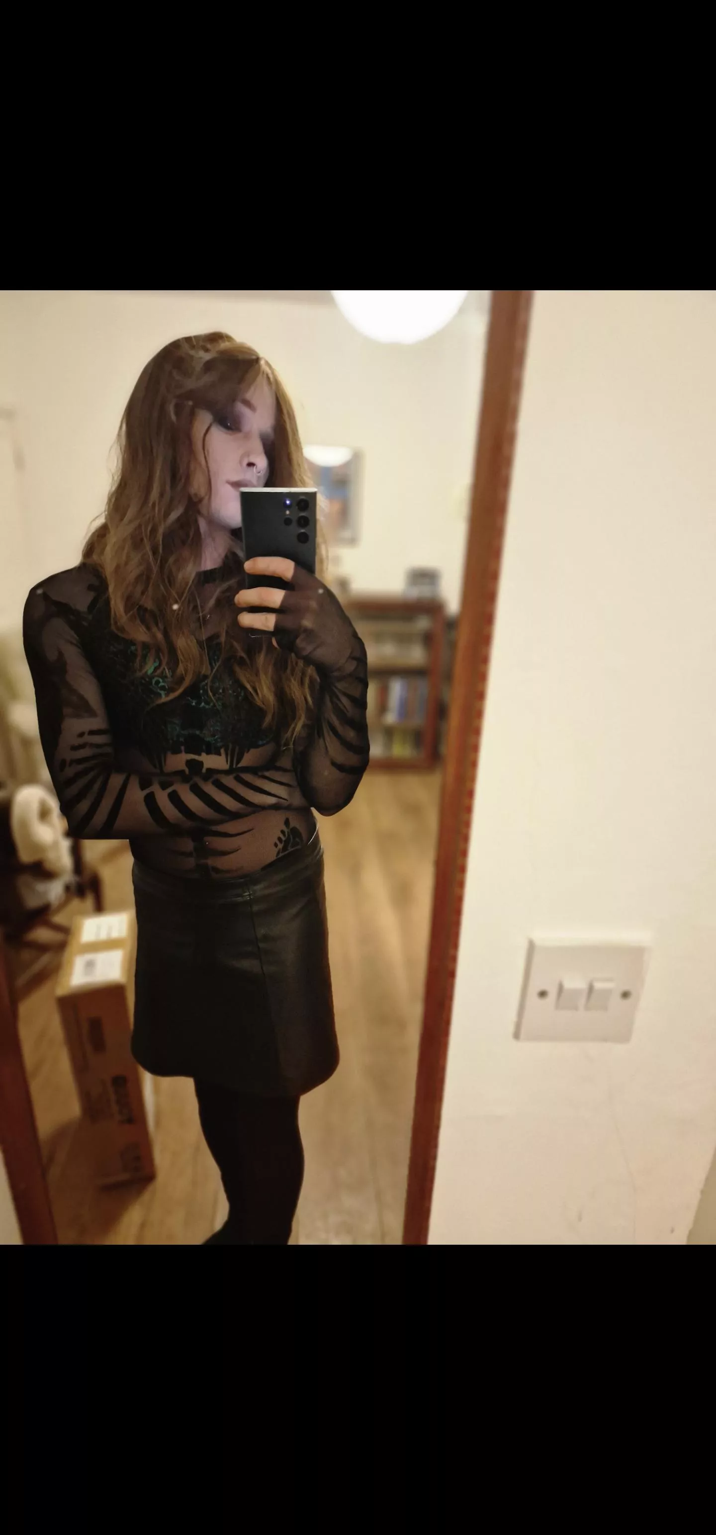 hi, I'm new here 👋 Do I look fem enough?💙