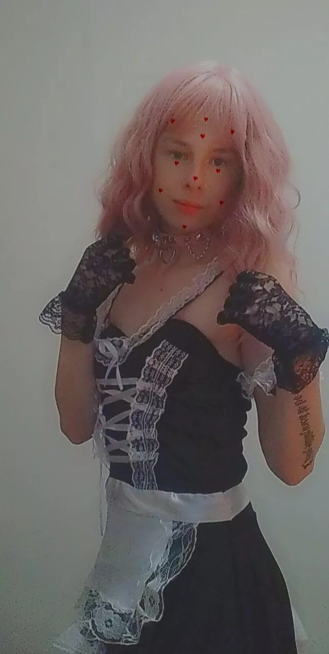 Hi I’m new to Reddit but I hope we can get along (or you can bully me)🥺 I’m a sissy named Alexis🥺