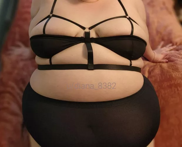 Hi there 😉 Wanna come sit with me? We can see where things go...