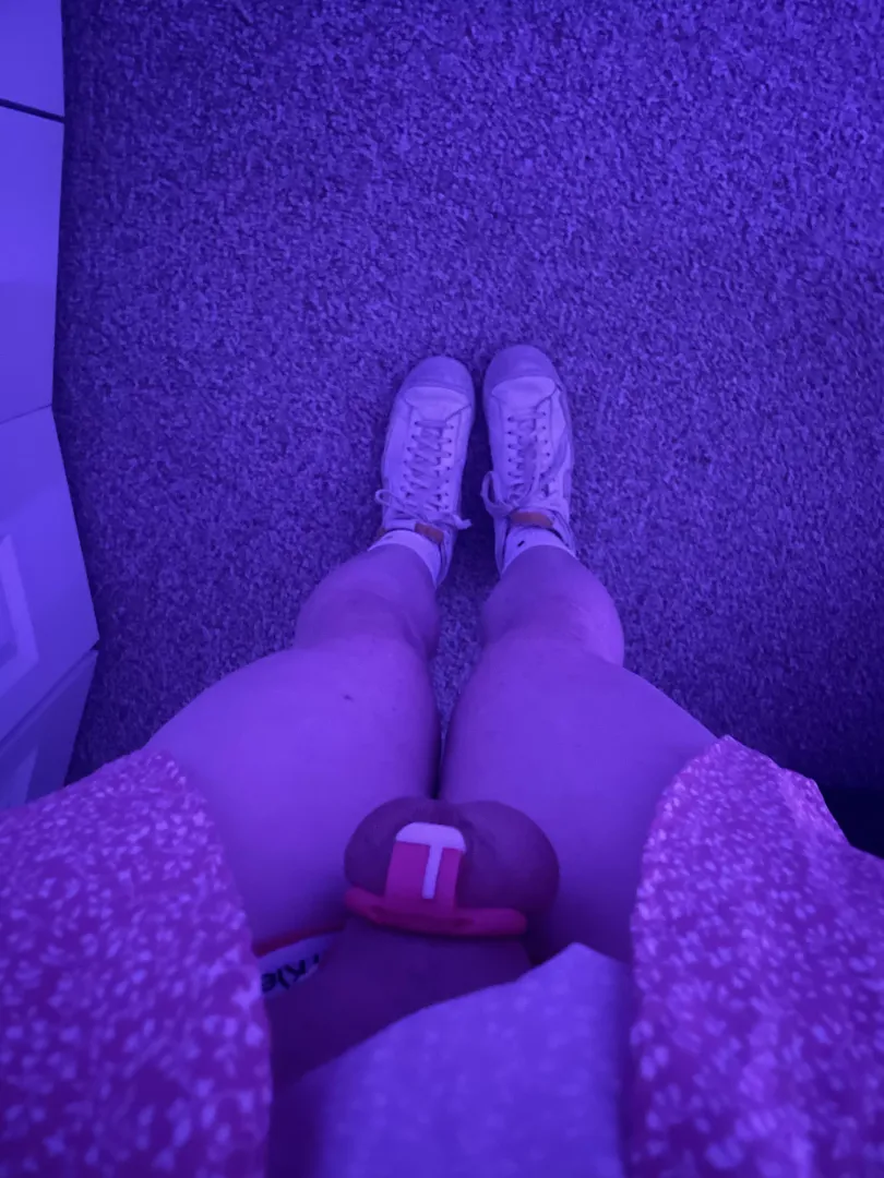 Hightop sneakers and a sundress are sissy’s best friend
