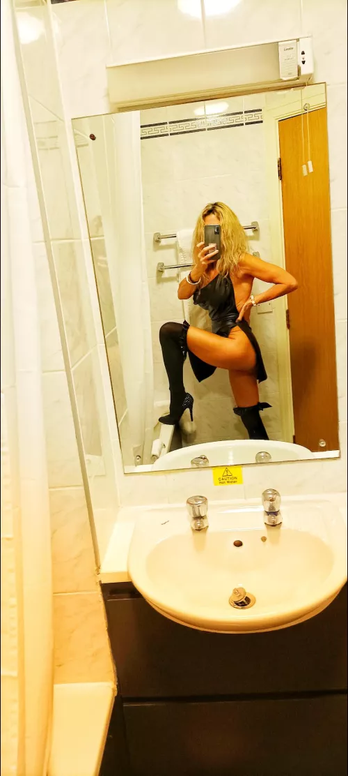 Hiya I'm Mary, 56 years old from England