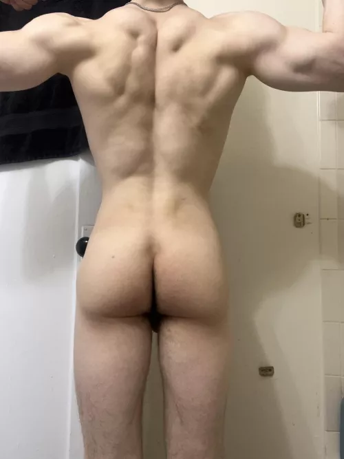 hmu for more 😈