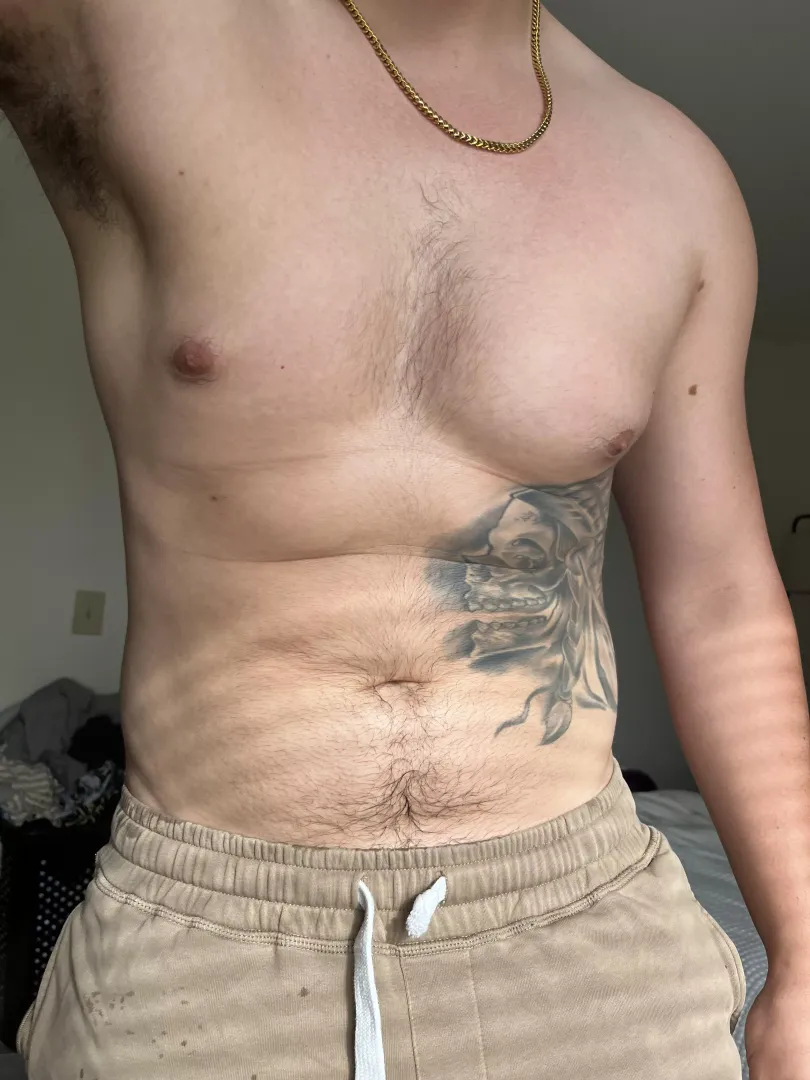 Hmu to see more 😘