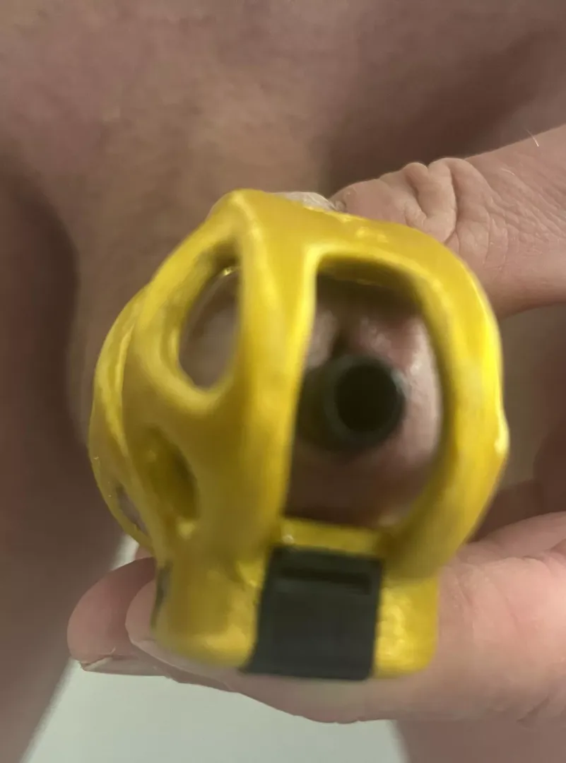 Hollow pin