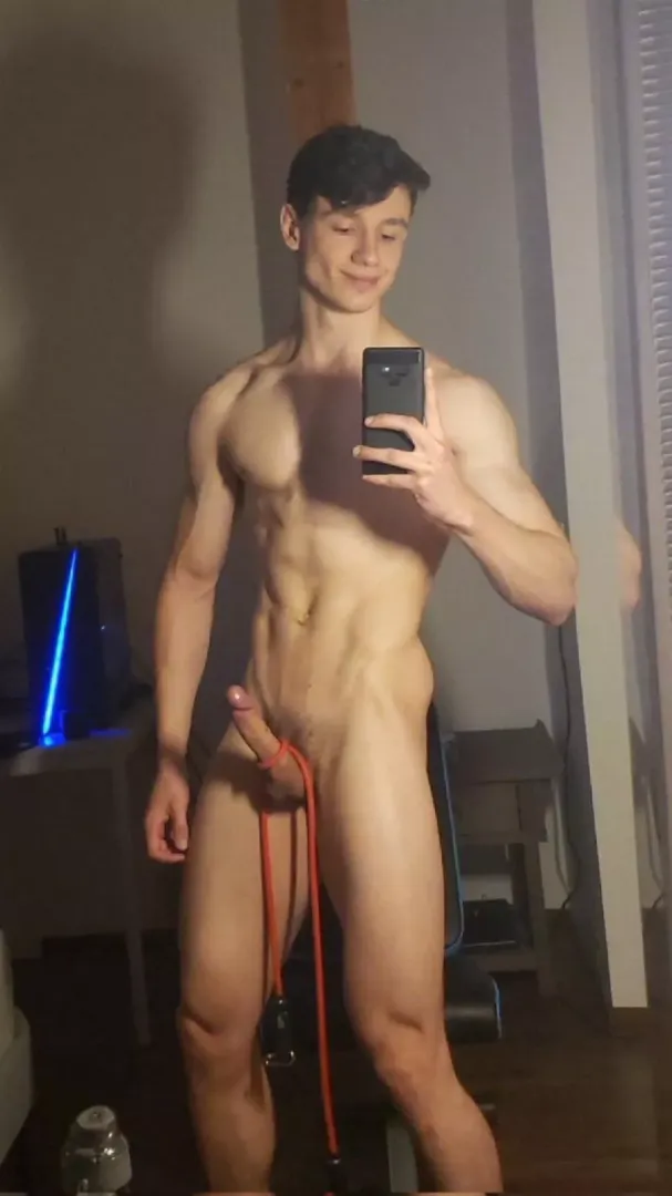 home workouts are best 🤸‍♂️