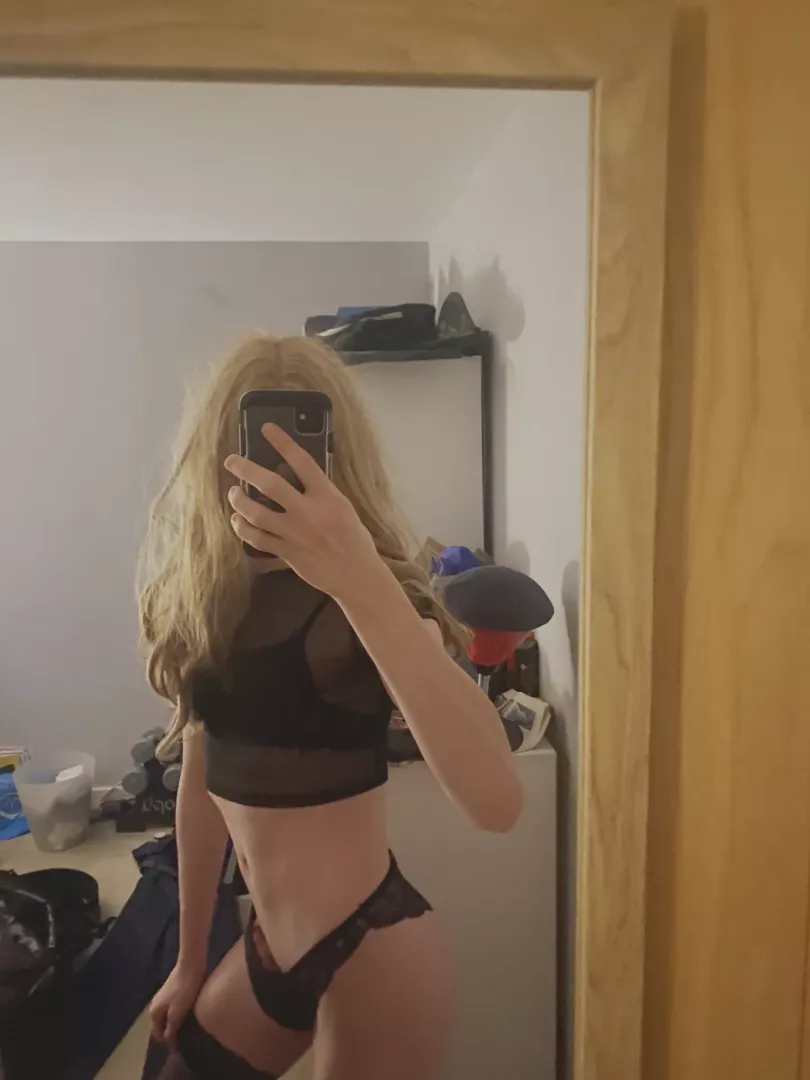 Hope i'm fem enough for this sub