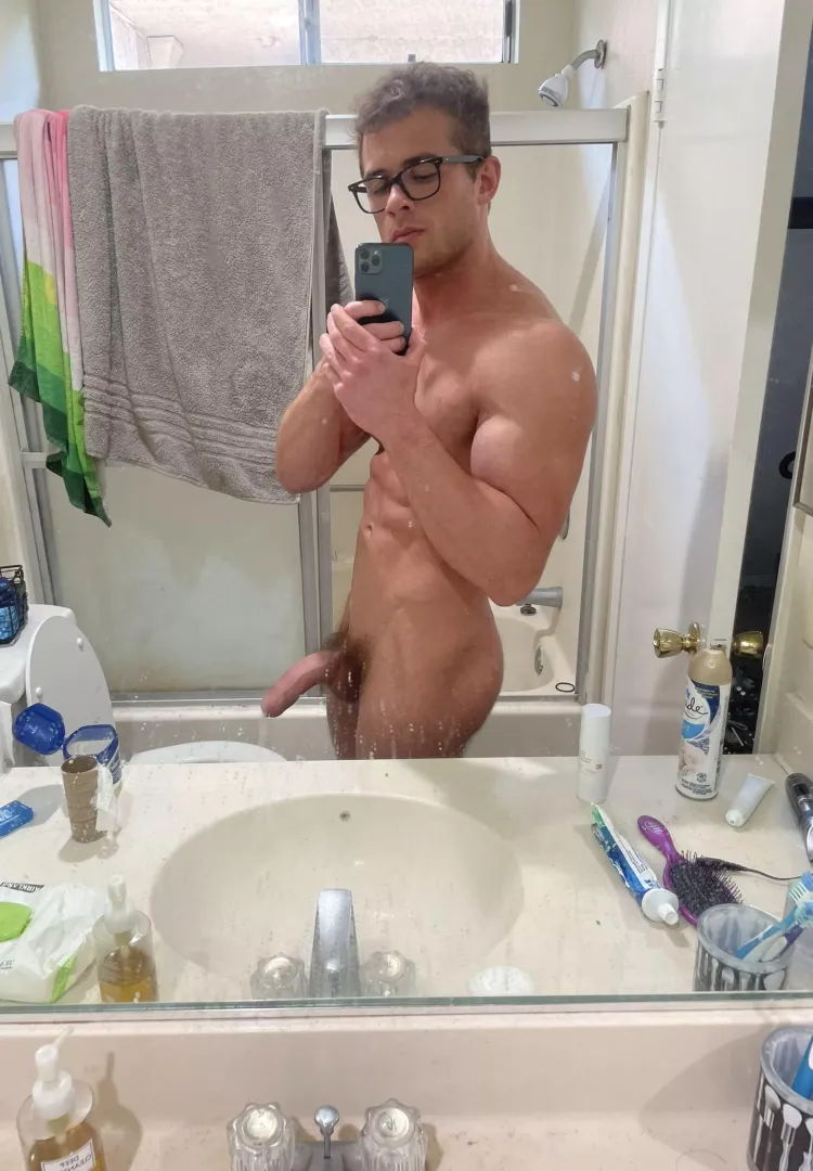 Hope you don’t mind a dirty mirror