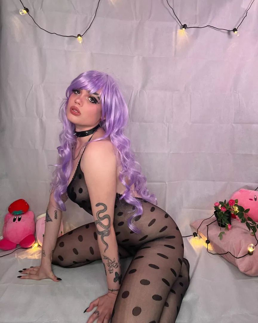 hope you don’t mind if a tatted alt girl sucks your soul