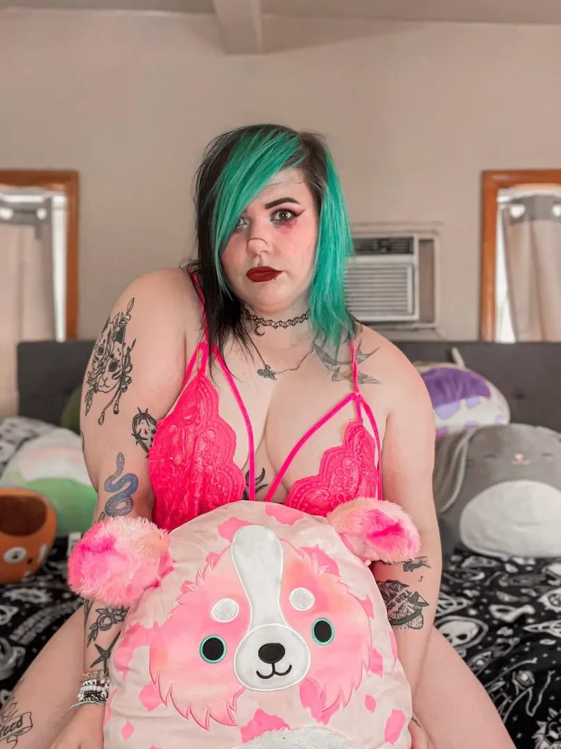 hope you don’t mind the squishmallows ;)