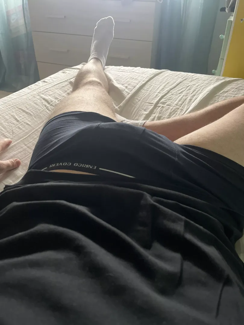 Hope you like my white socks…. 😏
