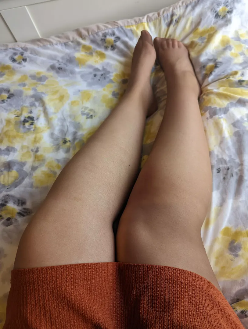 Hoping there is room for mid size girls here 🥰 Review of these vintage tights going on my yt tomorrow: Georgina Castrell
