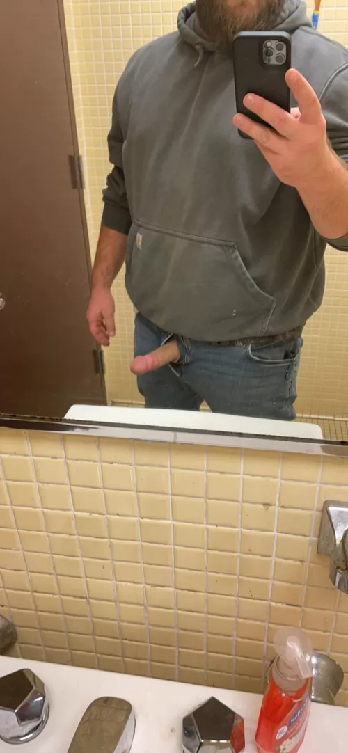 Horny at work again 🥵