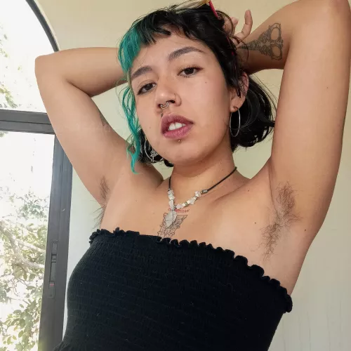 hot day, gotta let 'em breathe