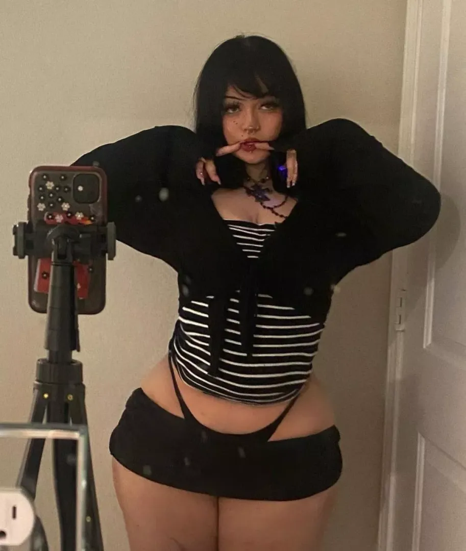 hot goth chic
