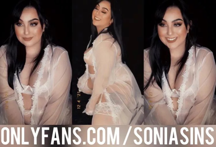 Hot Latina BBW at your service! $3.00 sale! 🎃 OnlyFans: @soniasins