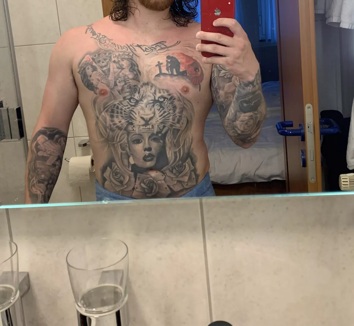 Hot tatted white guy. Where’s the love?