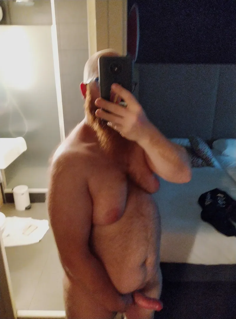 Hotel mirror selfie