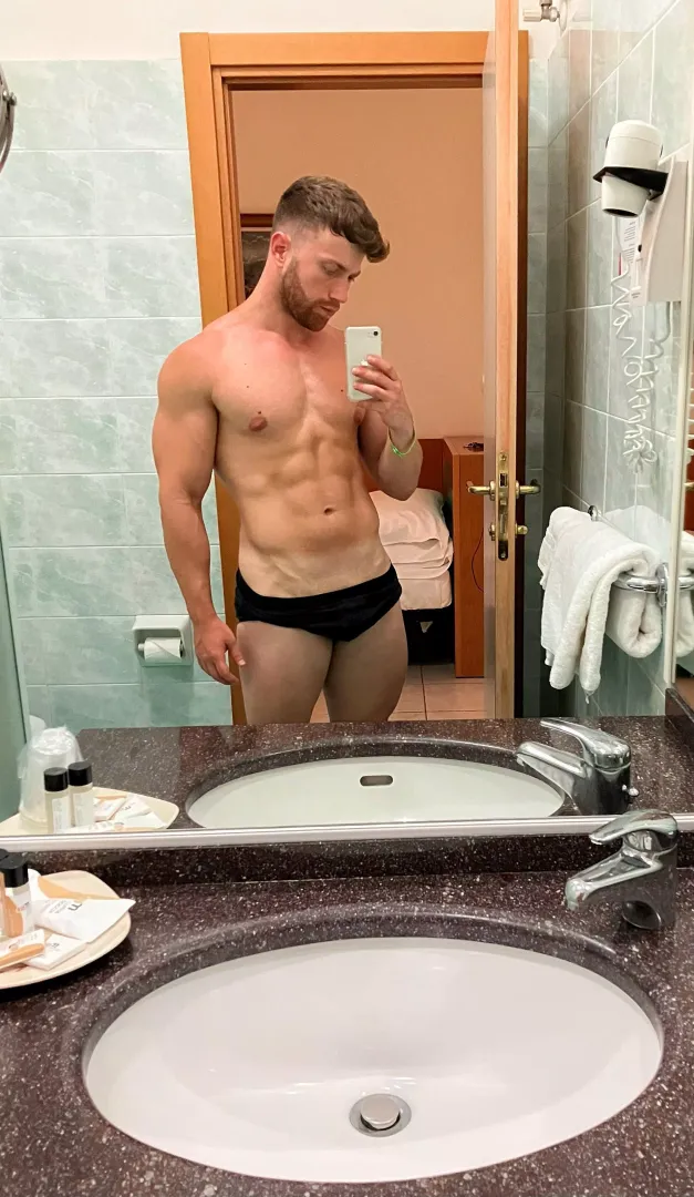 Hotel mirrors are the best