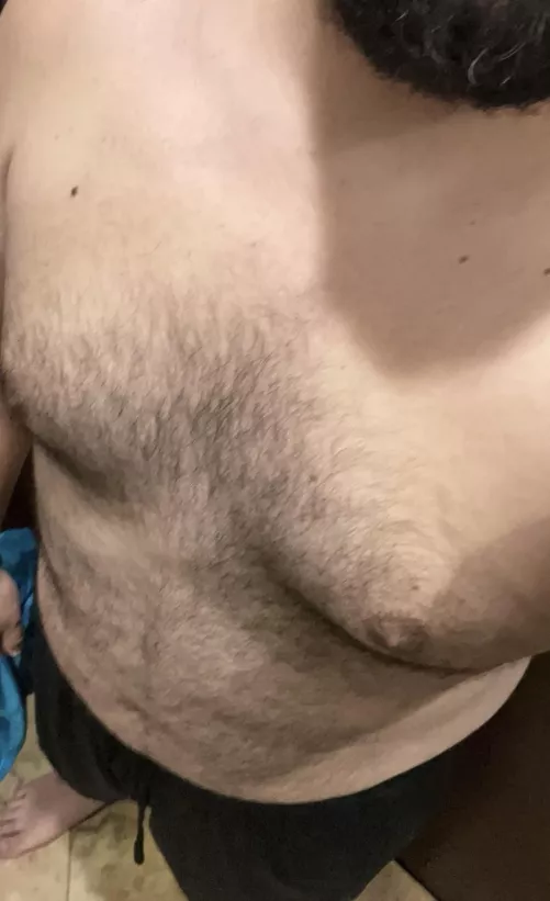 Hotels make me wanna show off a bit even if it’s just my chest hair this time. Wanna take the next one ?
