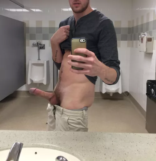 How about a throwback Thursday pic to when I got hard in my college bathroom?