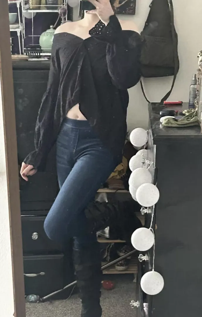 How do i look?