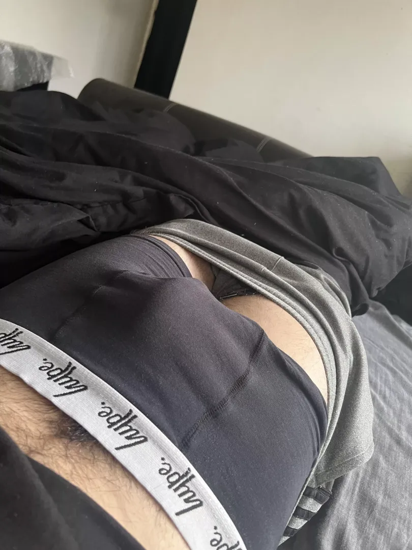 How do I look?😏 Dms open💦😈