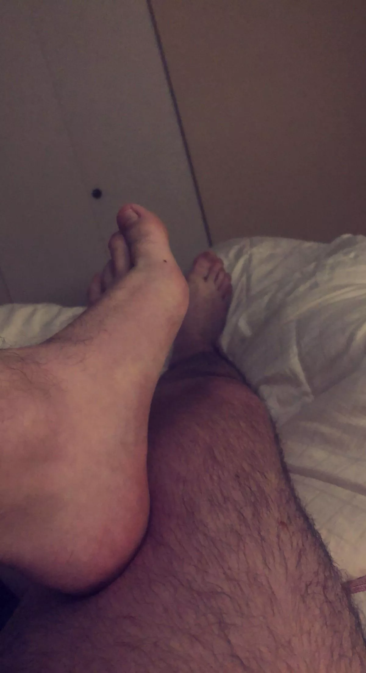 How do my hairy man feet look?❤️